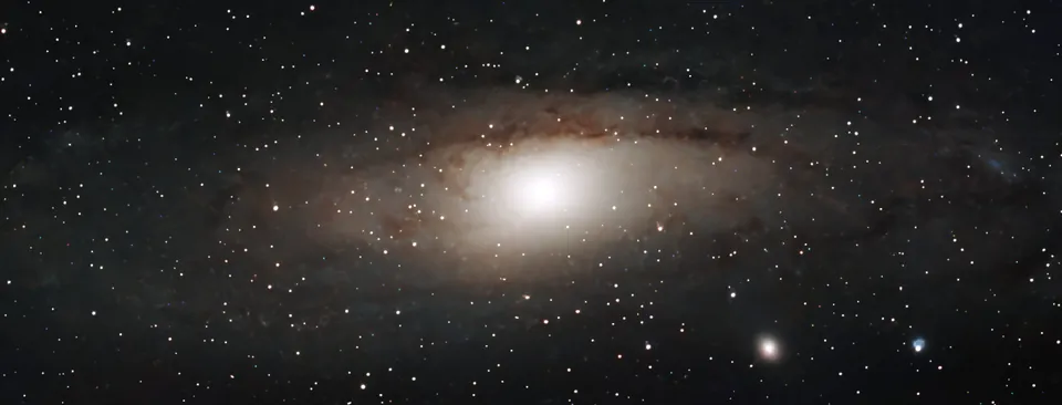 The Andromeda Galaxy through the DWARF 3